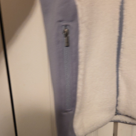 Columbia Fleece Jacket in White and Gray BRAND NEW WITH TAGS - Picture 4 of 5
